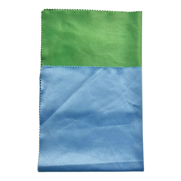 Mikrofasertuch zur Glasreinigung